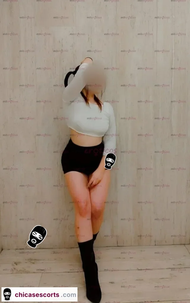 Foto de Cuerpo Petit Delicioso Y Una Boquita Traviesa — foto de perfil verificado