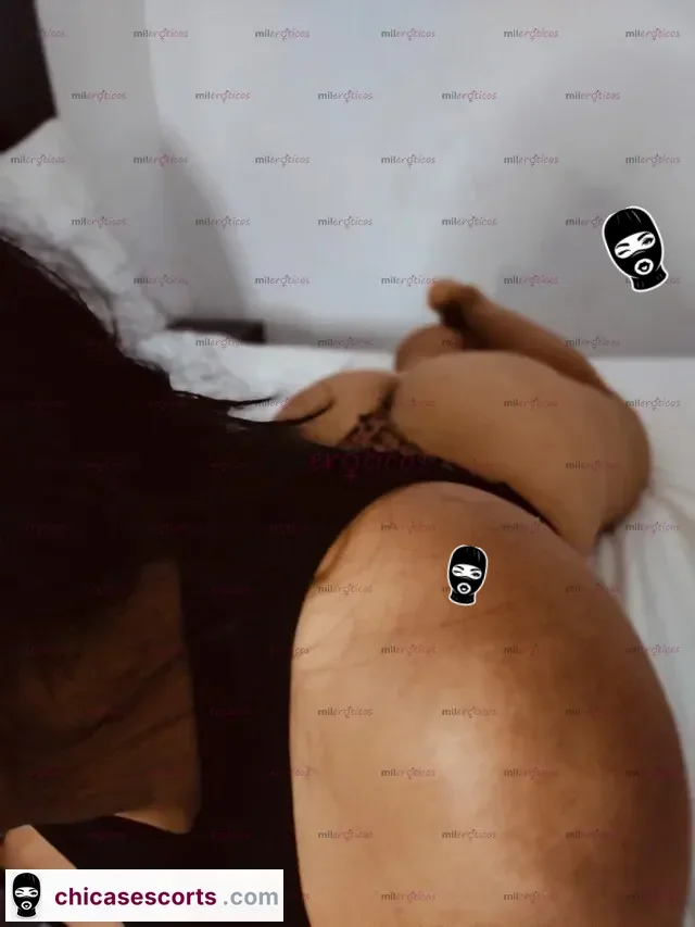 Foto de Hermosa Princesa Compra Mi Contnido Y DespuéS Cogme En El Jacarandas — imagen 3