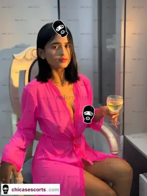 Cute, Slim, Accommodating, Exotic Brunette Available For You, Escorts en Bogotá, Colombia — 20 años