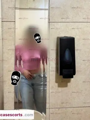 Flaquita Super Apretadida!! Complaciente, Amable, Cachonda!!, Escorts en Bogotá — 19 años