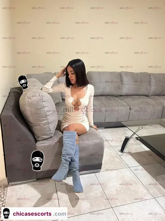 Foto de NiñA SúPer Petit Con Cuerpo De Una NiñA — foto de perfil verificado