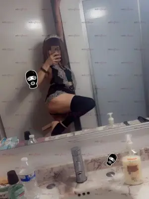 Chica Delgadita Cuerpo Natural Sin Tatuajes ! Cuento Con Lugar ! CéNtrico ! Bebé, Escorts en Querétaro — 22 años