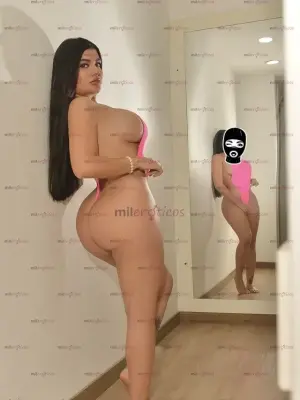 Soy Johana Jovencita Como Te Gustan Visitame Te La Sacaré Delicioso, Escorts en Medellín, Colombia — 23 años