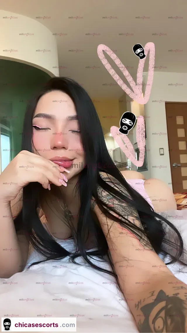 Foto de Apetecible Petit Te En La Mas Putica Garganta Profunda — imagen 10