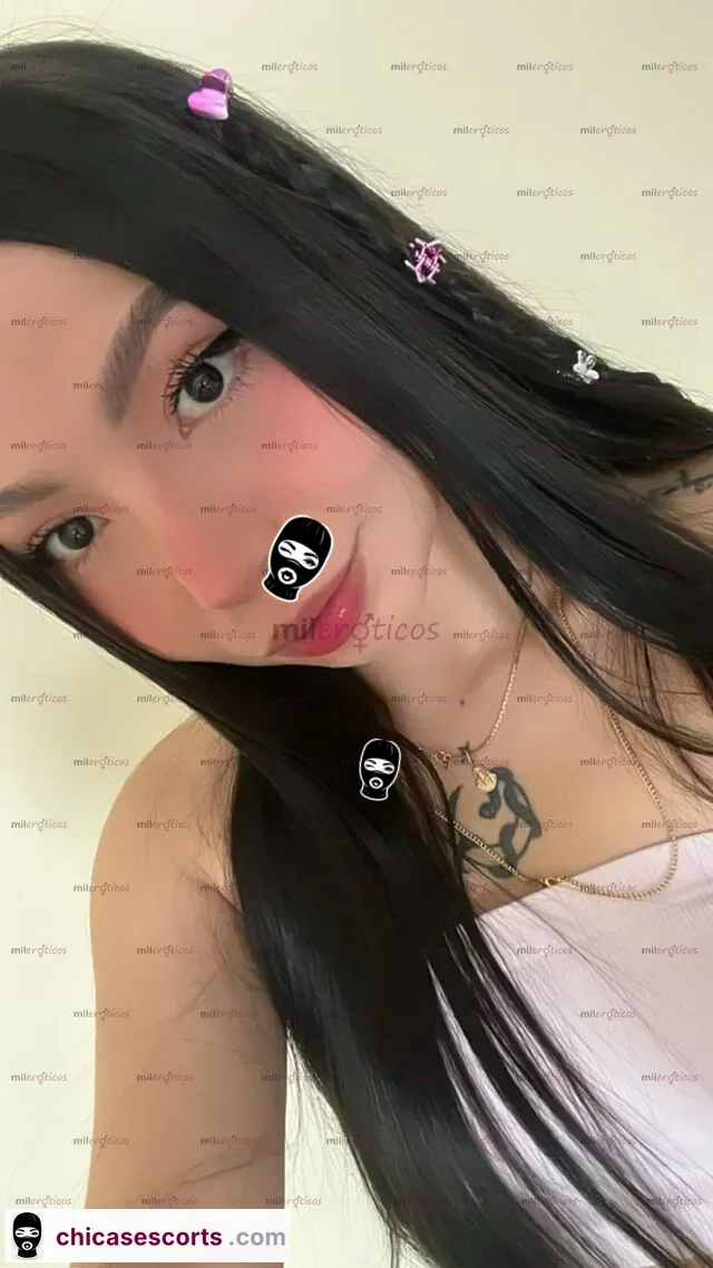 Foto de Apetecible Petit Te En La Mas Putica Garganta Profunda — imagen 9