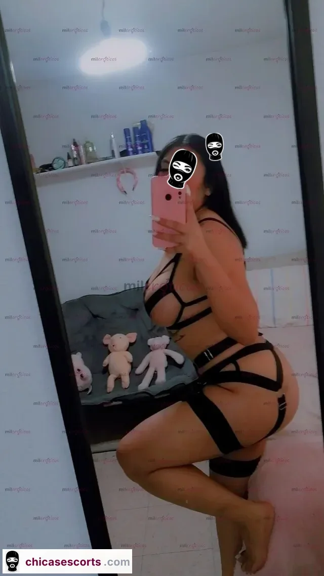 Foto de Azul En Tu Ciudad Tengo Una Vagina Apretadita Y Muy Jugosa, Escorts en Bogotá, Colombia