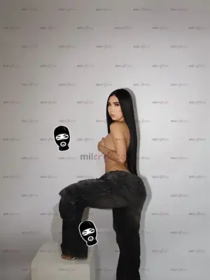 Mariana Modelito Vip ExóTica SúPer Complaciente Trato De Novios, Escorts en Medellín, Colombia — 18 años