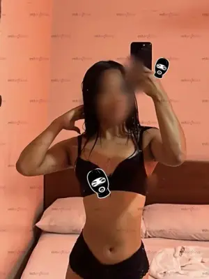 NiñA Bonita Con Ganas De Conocerte, Apenas Empecé En Esto, Escorts en Guadalajara, México — 18 años