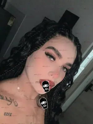 Nueva En Tu Ciudad Pelinegra Vip Elegante Todo Lo Que Estabas Buscando, Escorts en Cali, Colombia — 45 años