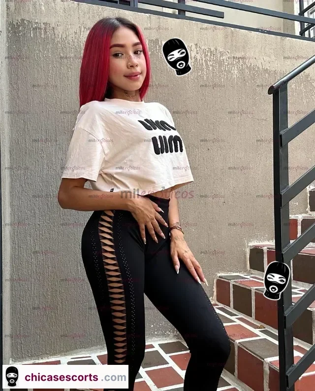 Foto de ReciéN Llegada Por Primera Vez Rica Vaginal Estrechita MultiorgáSmica A Chorros — imagen 3