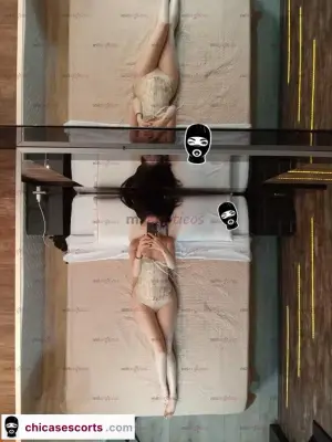 Vero, Caliente, Discreta, Femenina Y Complaciente, Escorts en Bogotá — 25 años