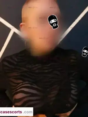 Amazona De 1.80 Super Tatuada Apto Privado ClíNica Colsubsidio, Escorts en Bogotá, Colombia — 39 años