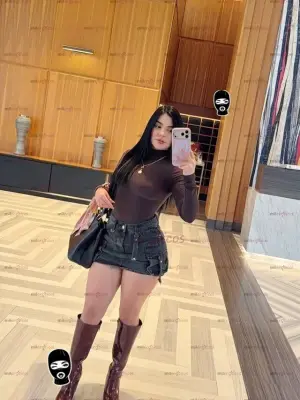 Flaquita Colombiana Joven, Complaciente Sin CirugíAs, Escorts en Querétaro, México — 24 años