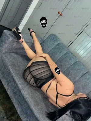 Tu Hermosa Jovencita Te Hará Pasar La Mejor Noche De Tu Vida, Escorts en Bogotá, Colombia — 18 años