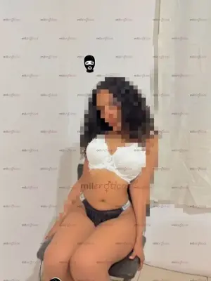 Bubys Paraditas Cinturita Para Que Me Veas Bien, Escorts en Guadalajara — 19 años