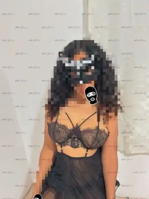 Bubys Paraditas Cinturita Para Que Me Veas Bien, Escorts en Guadalajara, México — 19 años