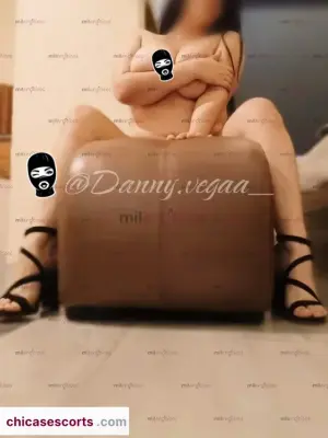 Pecho 36dd ,,, Lactando ,,, FantasíA Lactofilia, Escorts en Querétaro, México — 18 años