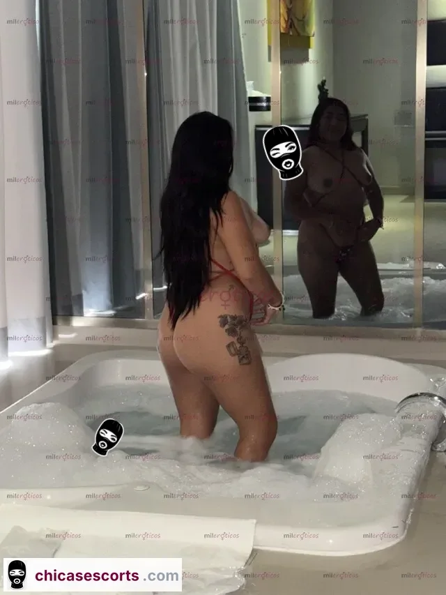 Foto de Candy Morena Fogosa Haciendo Anal Culito Precioso — imagen 3