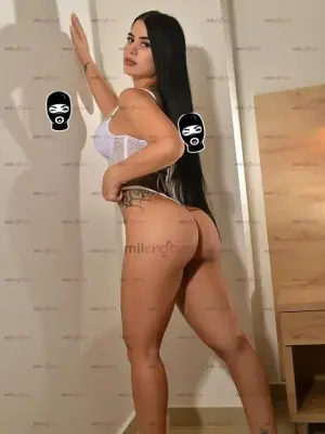 Luciana ! Jovencita 18 AñOs Con Apto Privado, Escorts en Medellín — 18 años