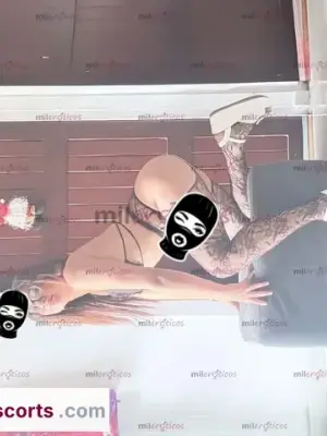 Mi Amores Soy Cris Tu Putita Preferida Quiero Que Vivas Con Migo La Experiencia, Escorts en Bogotá, Colombia — 24 años