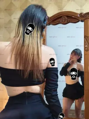 Monita De Cara Hermosaa Y Un Cuerpo Esquixito Sexi Y Muy Complaciente, Escorts en Bogotá — 22 años