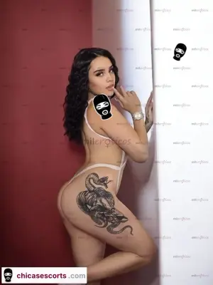 Soy Adriana La MáS Consentidora De Castilla Me Encanta Consentir Mucho Bb No Te, Escorts en Bogotá, Colombia — 18 años