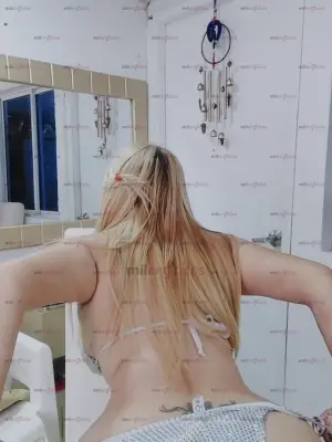 Hermosa Rubia Con Apartamento Privado Para Hombres Solventes CariñOsa Y Complaci, Escorts en Santa Marta, Colombia — 18 años