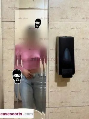 Estoy Aquí Para Regalarte Una Experiencia Atrevida Y Especialsoy Kim, Escorts en Bogotá — 18 años