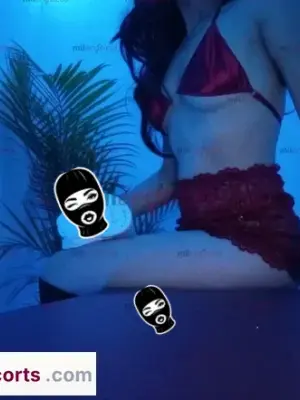 Masaje Relajante Con Aceites Y Aromaterapia, Escorts en Querétaro — 24 años