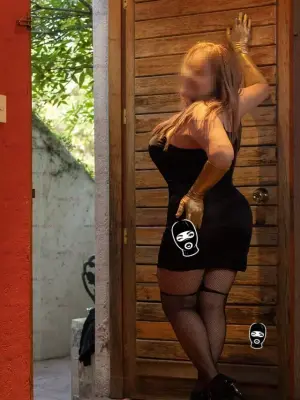 Mis Bubis Son Un Par De Bombones Cubiertos De Dulzura Que Desean Ser Acariciados, Escorts en Querétaro — 28 años