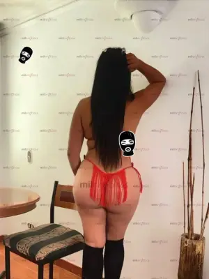 Peli Negra Muy Arrecha Y De Grandes Curvas Lista Para Complacerte En Todo, Escorts en Bogotá — 19 años