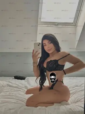 Samantha Mamadora Luxury En Poblado Con Apto Privado Y Parqueadero, Escorts en Medellín — 18 años