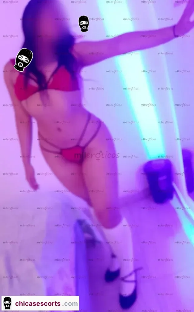 Foto de Estrechita Calientita Chupadora Y Muy Complaciente — imagen 3