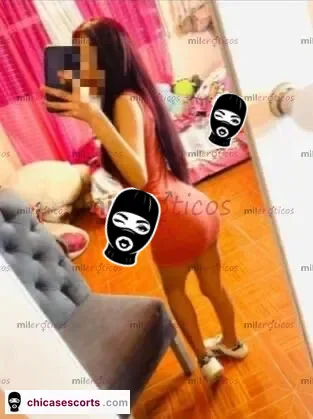 Foto de Me Encanta Ser Divertida Y Coqueta En La Cama Bebé — imagen 5