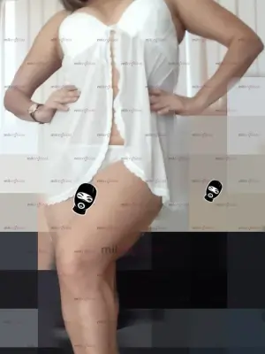 Placer, Escorts en Querétaro — 24 años