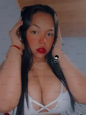 Chica Tetona Rica Soy Nueva En Tu Ciudad Ven Y Disfrutar De Un Delioso Placer, Escorts en Bogotá, Colombia — 42 años