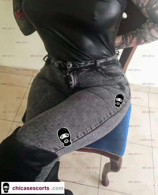 Foto de Culona Tatuada Super Caliente Con Apto Privado Squirt, Escorts en Bogotá, Colombia