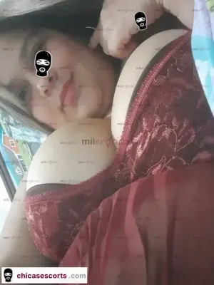 Curvilinea Con Grandes Tetas Disponible Para Ti, Escorts en Bogotá, Colombia — 18 años