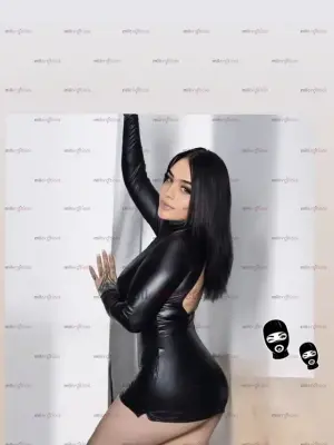 Soy Adriana Una MuñEquita Hermosa Scort Vip Y Complacerte Natural Todo Mi Cuerpo, Escorts en Bogotá — 18 años