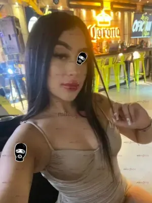 Conejita Tragona Con Vagina Apretada Multiorgasmica Espera Por Ti, Escorts en Bogotá — 23 años