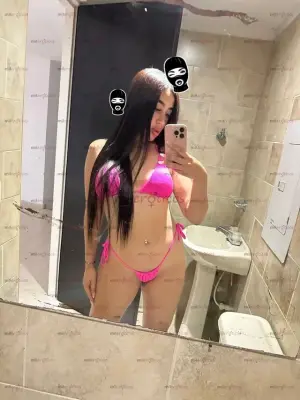 Conejita Tragona Con Vagina Apretada Multiorgasmica Espera Por Ti, Escorts en Bogotá — 23 años