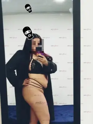 Excitante Peliroja CurvilíNea Llena De PasióN Y Ganas De Complacerte, Escorts en Bogotá, Colombia — 18 años