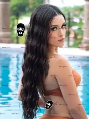 Isabella, Escorts en Bogotá — 19 años