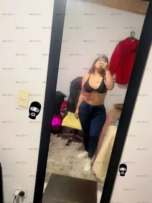 Nalgas Grandes Y Senos Grandes Insaciable Me Fascina El Sexo Ninfomana, Escorts en Bogotá — 18 años