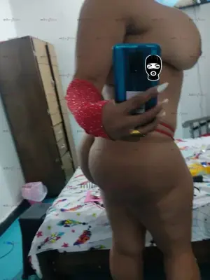 Rubi Tu Milf Cuarentona Toda Una Emperatriz En La Cama Rostro Angelical Tetona, Escorts en Medellín — 18 años