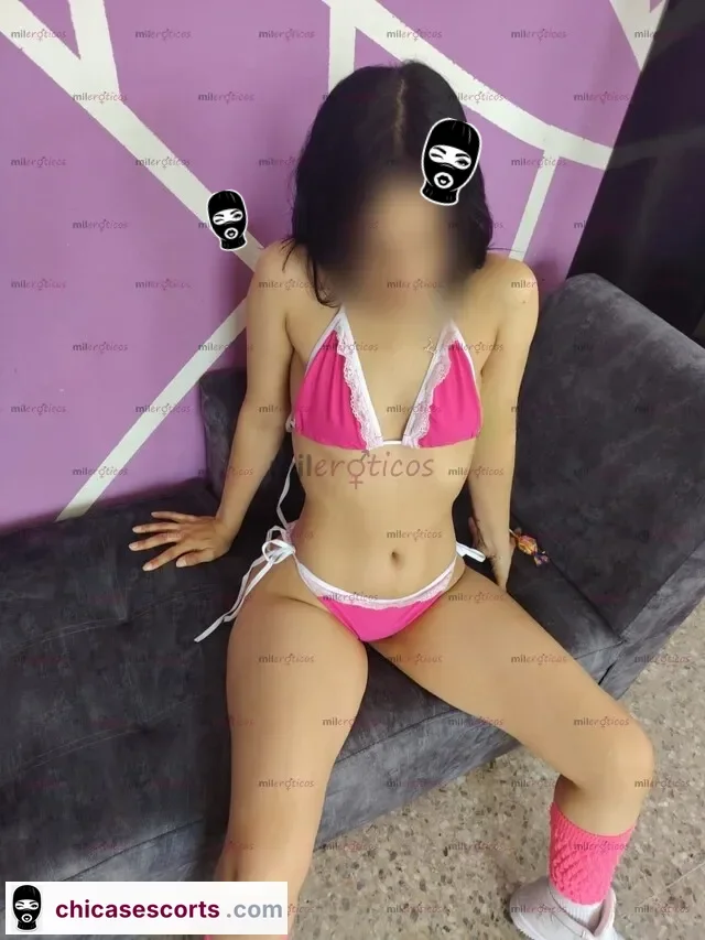 Foto de Valeria Hermosa Jovencita Delgada Para Ti Llegó A Bosa EstacióN — imagen 4