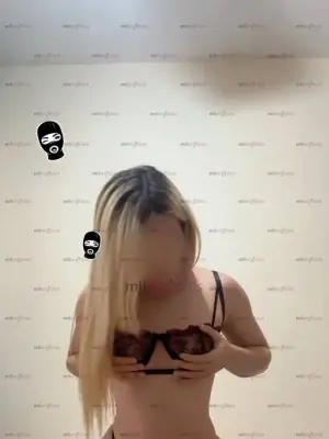 Celine, Escorts en Guadalajara — 18 años