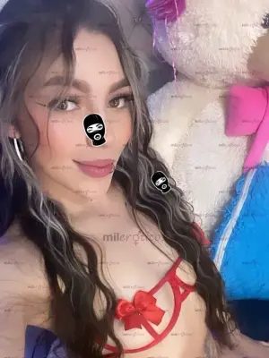 Linda Y Delicada Rubia De Mirada Intrigante Con Cuerpo Esbelto, Escorts en Bogotá — 18 años