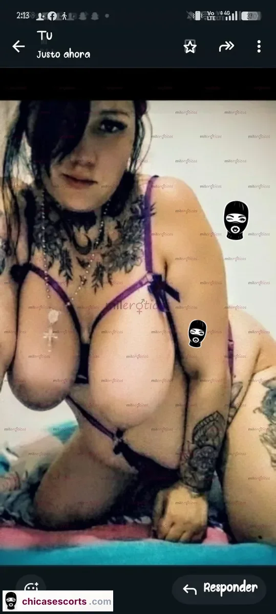 Foto de SúPer Sensual Mujer Trozuda Con Cuerpo Natural — imagen 9