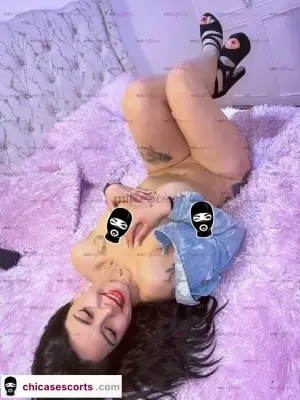 Blanquita Pelinegra Con Un Culo Delicioso Y Una Vagina Muy Mojadita, Escorts en Medellín — 18 años